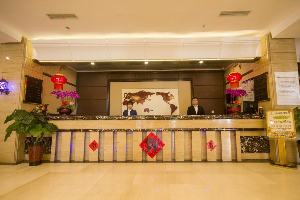 Dalian Yicheng Business Hotel Exterior foto